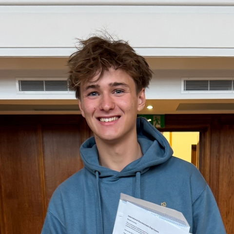 Tutor Image