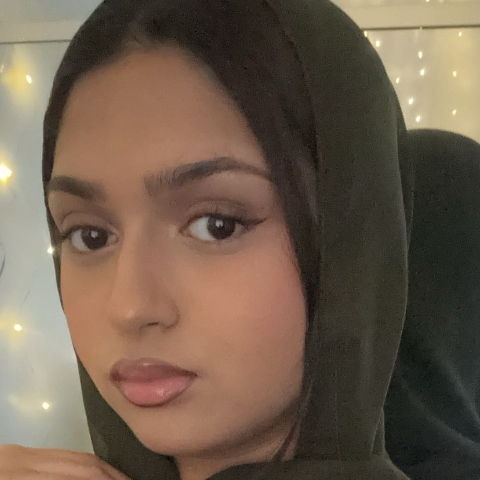 Tutor - Syeda Tayyibah K