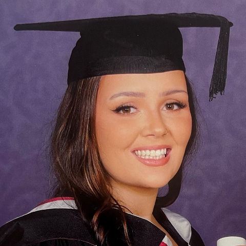 Tutor - Laura A