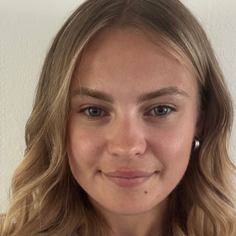 Tutor - Jasmine M