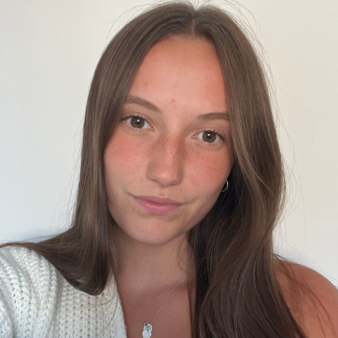 Tutor - Evie G