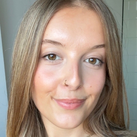 Tutor - Lara G