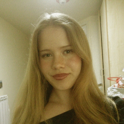 Tutor - Evie B