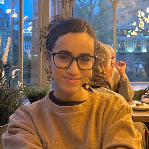 Tutor - Ines G