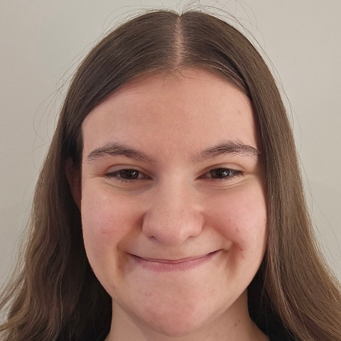 Tutor - Evie D
