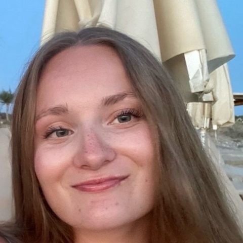 Tutor - Ellie B