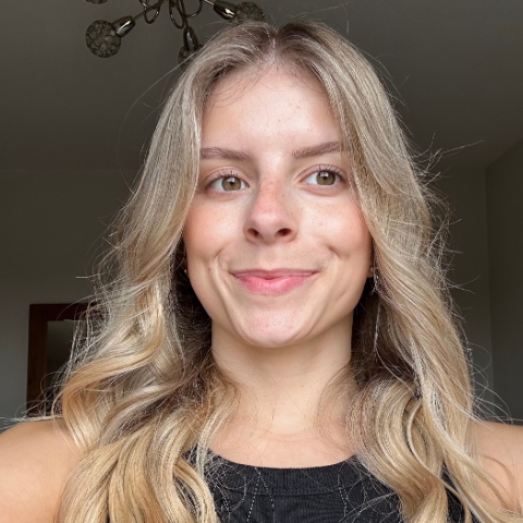Tutor - Nicole B