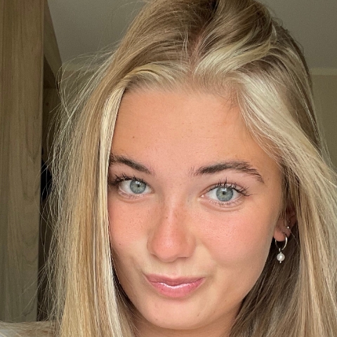 Tutor - Martha H