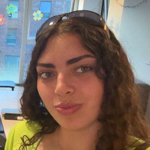 Tutor - Delara B