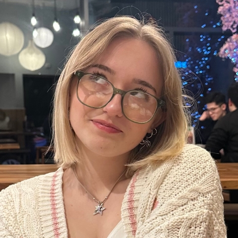 Tutor - Evie J