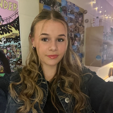 Tutor - Daisy B