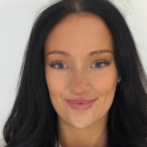 Tutor - Tia H