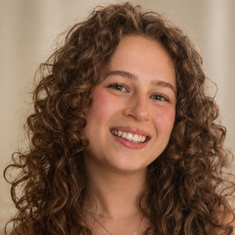 Tutor - Chloe L