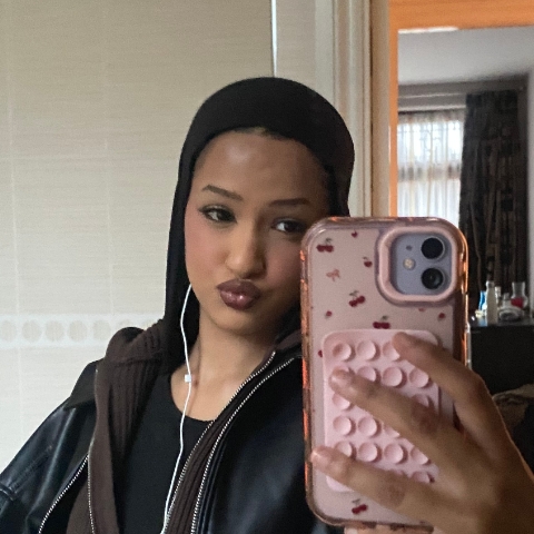 Tutor - khadija L
