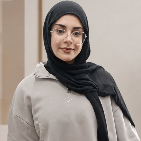 Tutor - Adina S