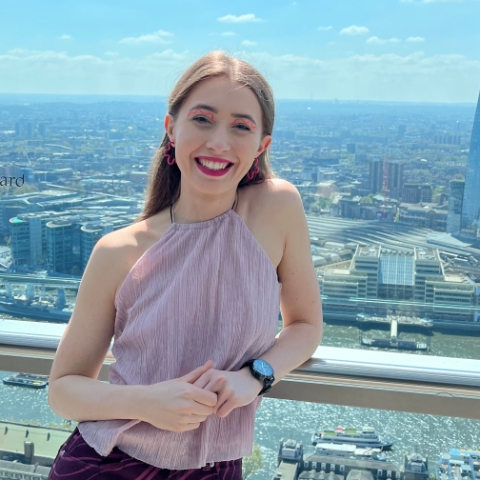 Tutor - Kim R