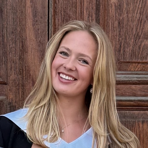 Tutor - Sophie M
