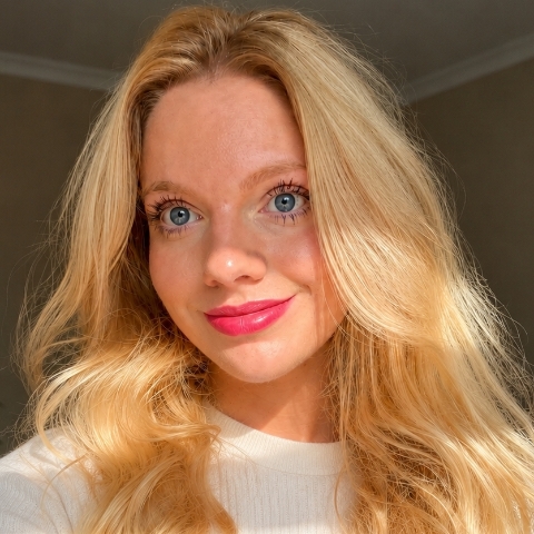 Tutor - Laura H