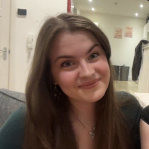 Tutor - Emma R