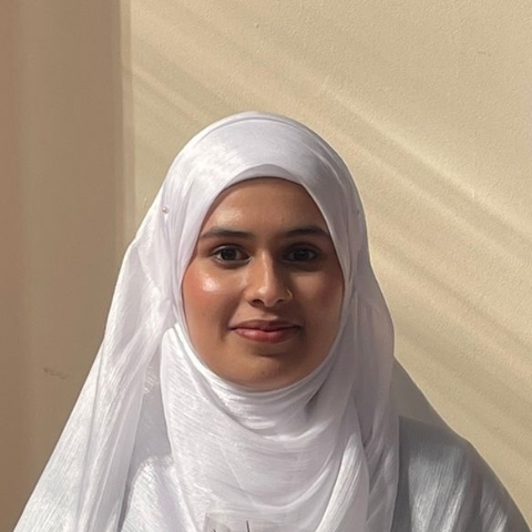 Tutor - Madiha U