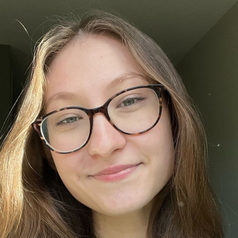 Tutor - Julia M