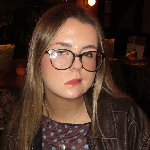 Tutor - Chloe W