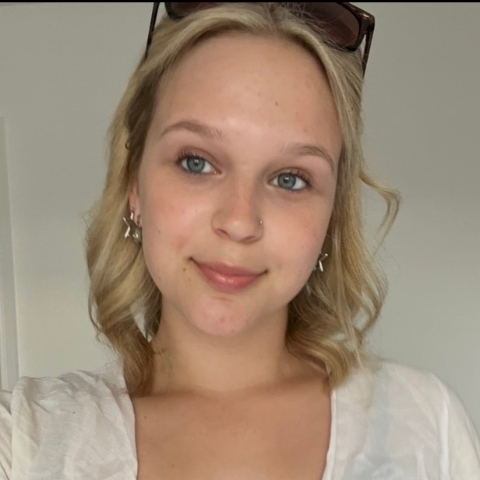 Tutor - Daisy G
