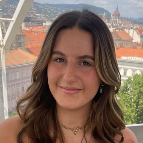 Tutor - Amelia R