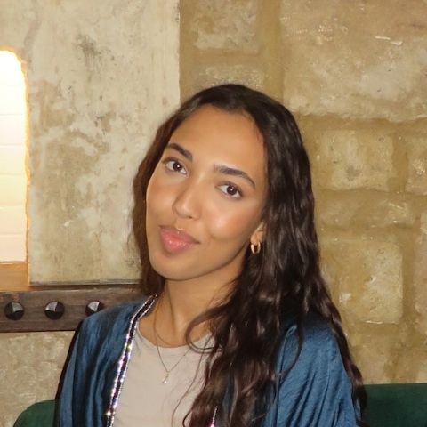 Tutor - yasmine B