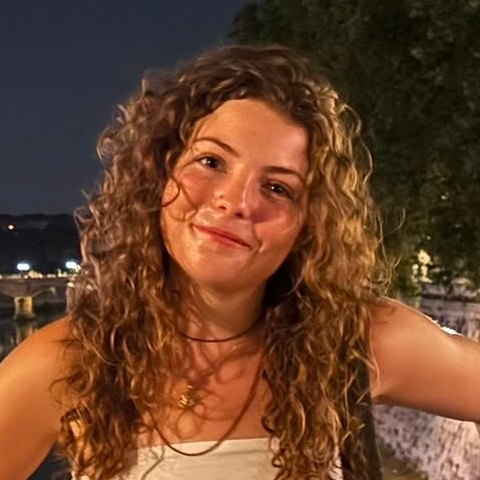 Tutor - Maisie Rae S